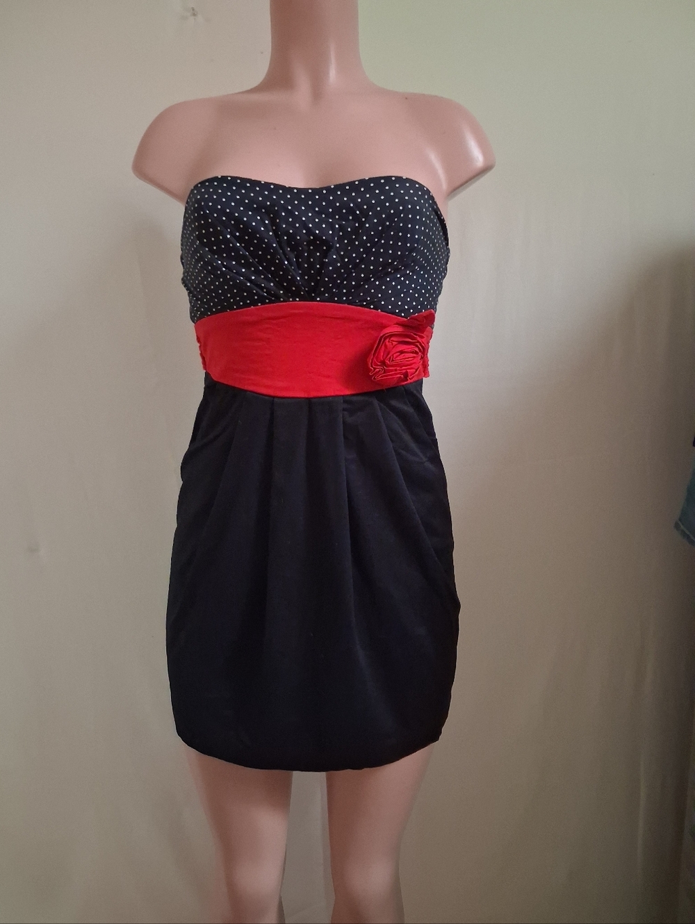 DresssTrixxi Strapless Polka Dot Mini Dress Red Waist Detail Size 3 Cute Party